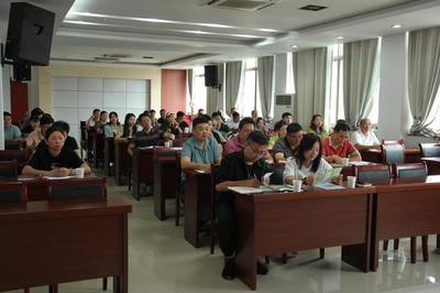 霍山縣開展石斛生產企業產品質量提升培訓會